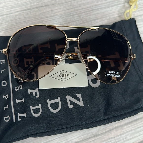 Fossil, Aviator, Brown, and Gold Frame Sunglasses! - Picture 3 of 17